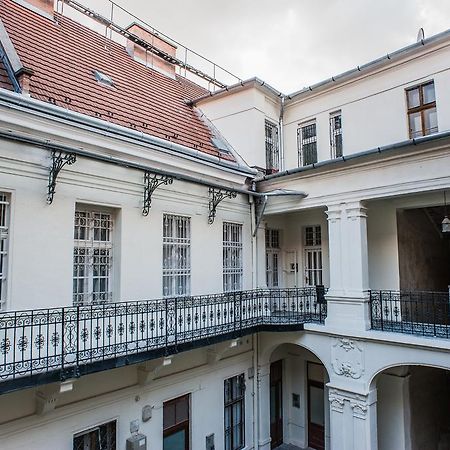 All In Apartman Budapeste Exterior foto