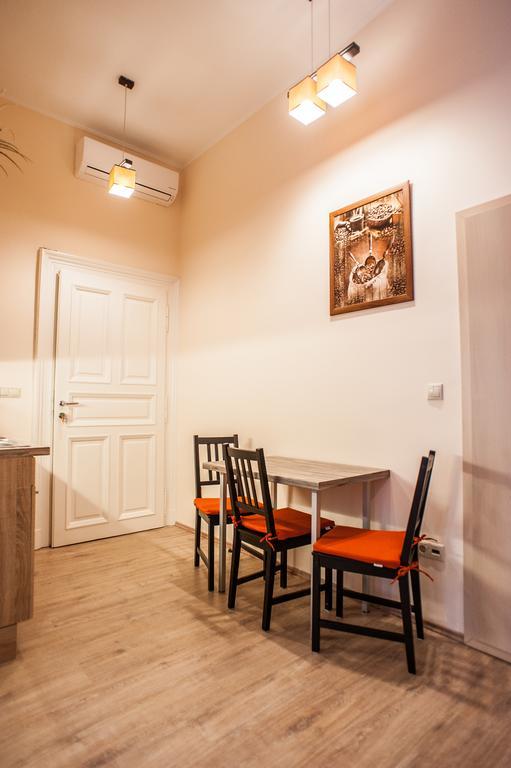 All In Apartman Budapeste Quarto foto