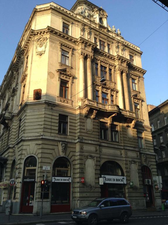All In Apartman Budapeste Exterior foto